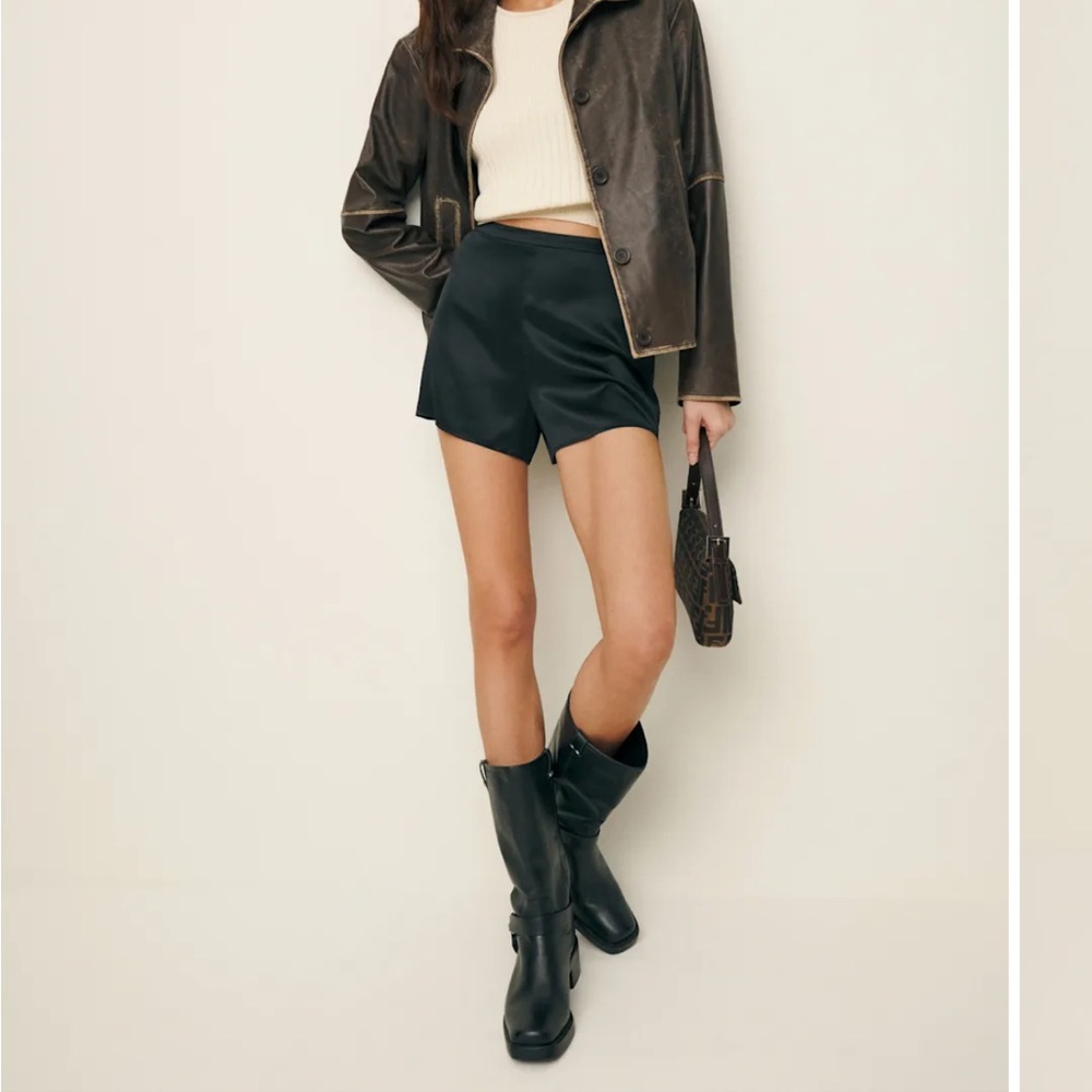NWOT Reformation Chloe Silk Short